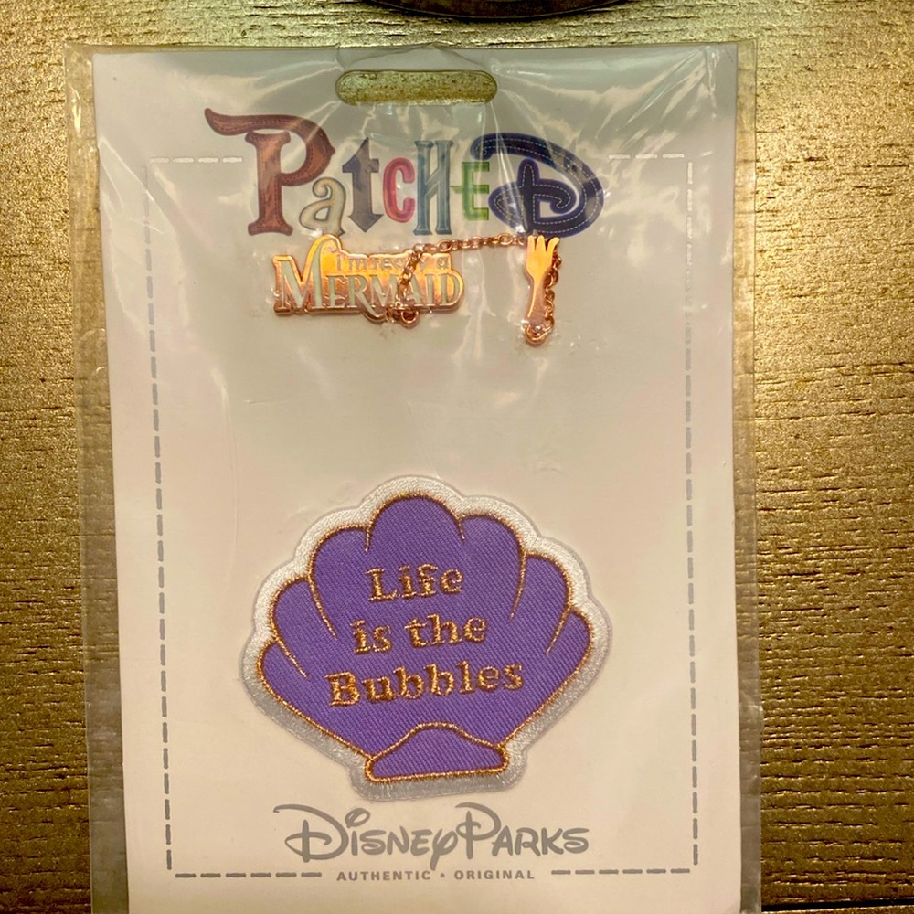 Disney Park Patches Little Mermaid. brand new. Minted condition! Never used!